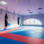 Занятия йогой, фитнесом в спортзале L. A. Санкт-Петербург