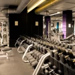 Занятия йогой, фитнесом в спортзале L. A. Санкт-Петербург