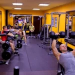 Занятия йогой, фитнесом в спортзале Лайт Кубинка