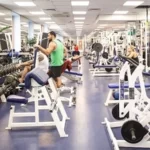 Занятия йогой, фитнесом в спортзале Lesfitness Москва