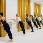 Занятия йогой, фитнесом в спортзале Levita Гатчина