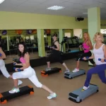 Занятия йогой, фитнесом в спортзале Life style ok Брянск