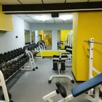 Занятия йогой, фитнесом в спортзале Life time fitness Томск