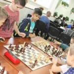 Занятия йогой, фитнесом в спортзале Like Chess Нижневартовск