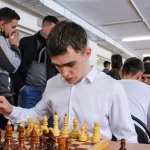 Занятия йогой, фитнесом в спортзале Like Chess Нижневартовск