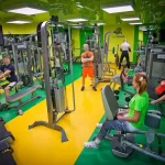 Занятия йогой, фитнесом в спортзале Lime fitness Новосибирск