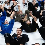 Занятия йогой, фитнесом в спортзале Lion academy gm gym Москва