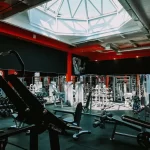 Занятия йогой, фитнесом в спортзале Lion EMS Art Studio Москва