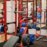 Занятия йогой, фитнесом в спортзале Люкс Gym Магадан