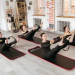 Занятия йогой, фитнесом в спортзале Living Body Studio Пермь