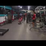 Занятия йогой, фитнесом в спортзале Лофт Нелидово