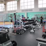 Занятия йогой, фитнесом в спортзале Локомотив, офис Москва