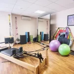 Занятия йогой, фитнесом в спортзале Londonfit Москва