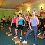 Занятия йогой, фитнесом в спортзале Лотос Дзержинск