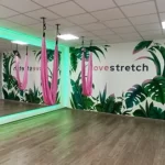 Занятия йогой, фитнесом в спортзале LoveStretch Омск