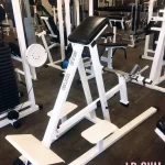 Занятия йогой, фитнесом в спортзале Lr Gym Челябинск