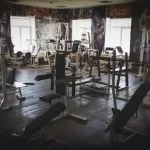 Занятия йогой, фитнесом в спортзале Lr Gym Челябинск