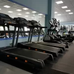 Занятия йогой, фитнесом в спортзале Лун Астрахань