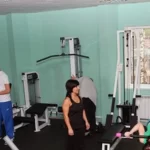 Занятия йогой, фитнесом в спортзале МАИ Люберцы