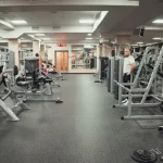 Занятия йогой, фитнесом в спортзале Malibu Рыбинск