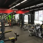 Занятия йогой, фитнесом в спортзале Манго Москва
