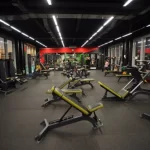 Занятия йогой, фитнесом в спортзале Манго Москва