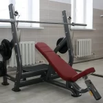 Занятия йогой, фитнесом в спортзале Мастерская жима лёжа Москва