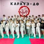 Занятия йогой, фитнесом в спортзале МАУ ДО Детско-юношеский центр Авангард города Тюмени Тюмень