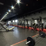 Занятия йогой, фитнесом в спортзале MaxFit Зеленоград