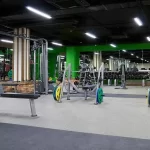 Занятия йогой, фитнесом в спортзале MaxFit Зеленоград