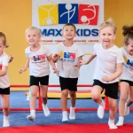 Занятия йогой, фитнесом в спортзале Maxikids Ростов-на-Дону