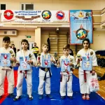 Занятия йогой, фитнесом в спортзале МБОУ ДО ДЮСШ Русич Владивосток