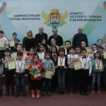Занятия йогой, фитнесом в спортзале МБУ г. Махачкалы Спортивная школа по шахматам Карпова А. Е. Махачкала