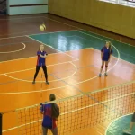 Занятия йогой, фитнесом в спортзале МБУДО Детский оздоровительно-образовательный спортивный центр города Губкина Белгородской области Губкин
