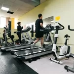 Занятия йогой, фитнесом в спортзале МетроFitness Екатеринбург