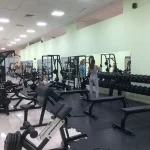 Занятия йогой, фитнесом в спортзале МетроFitness Уфа