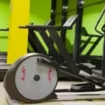 Занятия йогой, фитнесом в спортзале МетроFitness Волгоград