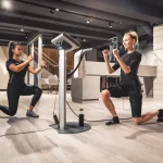 Занятия йогой, фитнесом в спортзале Miha Bodytec Москва