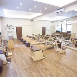 Занятия йогой, фитнесом в спортзале Mind Body Studio by World Class Москва