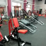 Занятия йогой, фитнесом в спортзале Modo Gym Киров