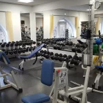 Занятия йогой, фитнесом в спортзале Молекула Красноярск