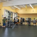 Занятия йогой, фитнесом в спортзале Молодость Волжский