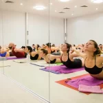Занятия йогой, фитнесом в спортзале Moscow1yoga Москва