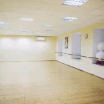 Занятия йогой, фитнесом в спортзале Moscow1yoga Москва
