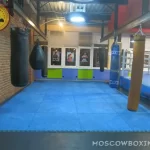 Занятия йогой, фитнесом в спортзале Moscowboxing Москва