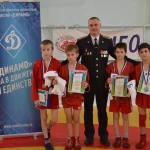 Занятия йогой, фитнесом в спортзале Московский Физкультурно-Спортивный клуб Юный динамовец Москва