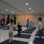 Занятия йогой, фитнесом в спортзале Mti Dance School Мурманск