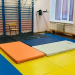 Занятия йогой, фитнесом в спортзале МУ Спортивная школа олимпийского резерва № 17 г. Ярославля по борьбе самбо, зал борьбы Ярославль