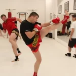 Занятия йогой, фитнесом в спортзале Muay Thai Сургут