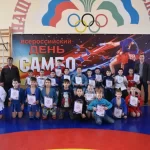 Занятия йогой, фитнесом в спортзале Муниципальная бюджетная образовательная организация дополнительного образования детско-юношеская спортивная школа Самбо-75 Давлеканово